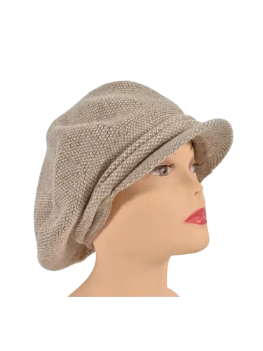 Cappello da donna Romeo Gigli Milano beige con fibbia argento sul lato, adatto per look casual o eleganti. 2